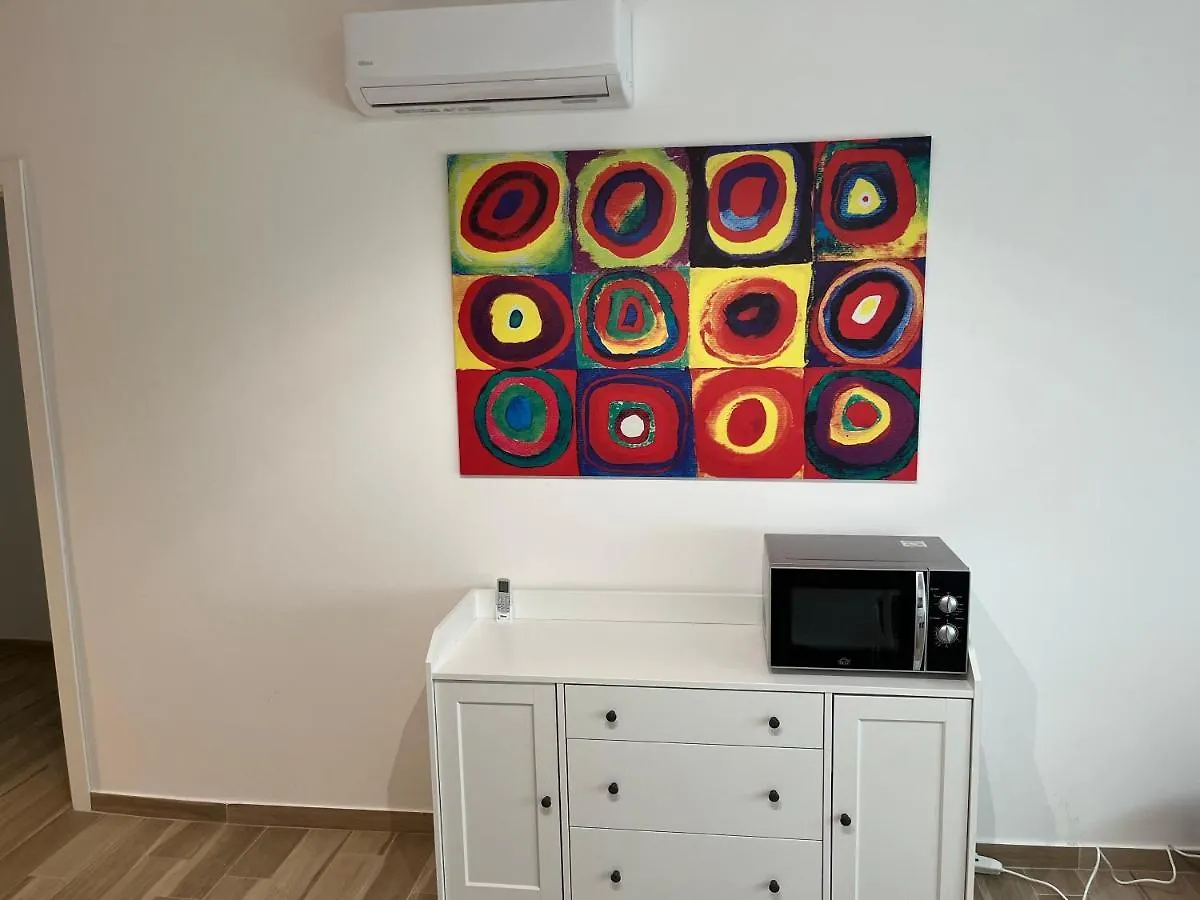 Un Raggio Di Sole Al Massimo Apartamento Palermo 0*,